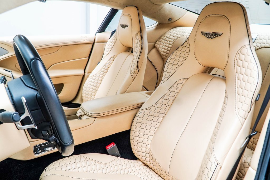 Used 2017 Aston Martin Vanquish Coupe image 51