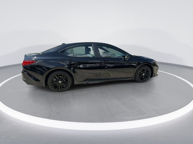 Used 2026 Toyota Camry SE FWD image 8