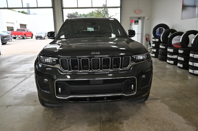 Used 2022 Jeep Grand Cherokee L Overland AWD/4WD image 2