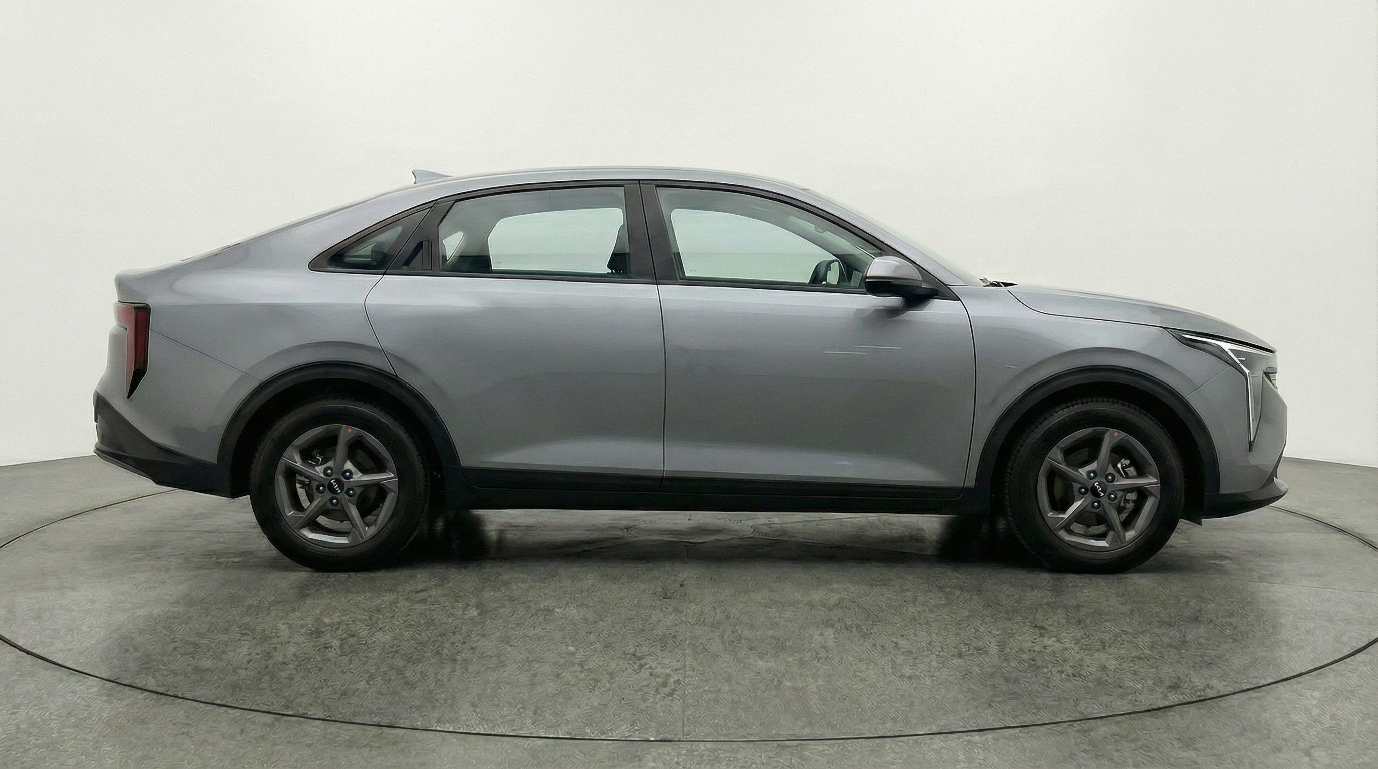 Used 2025 Kia K4 LXS FWD image 11