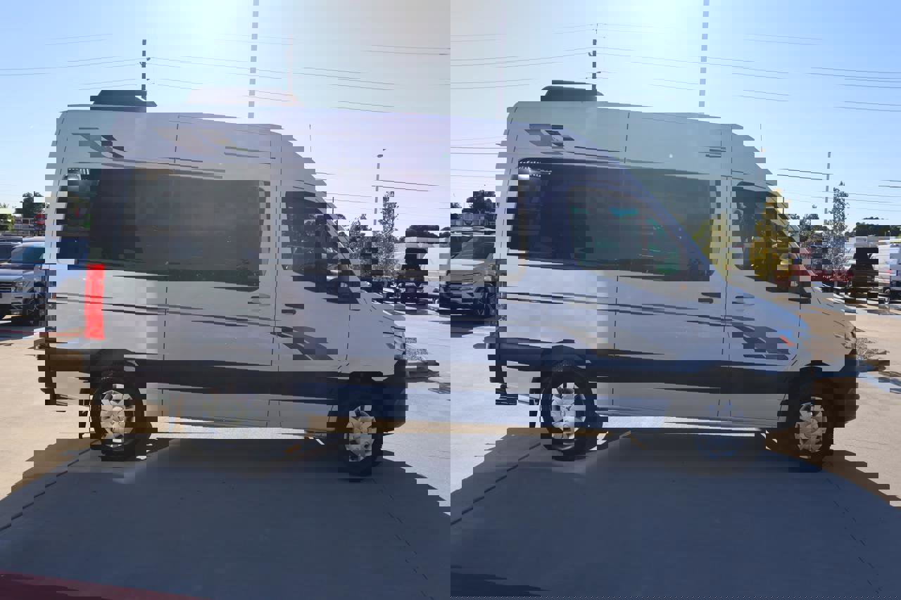 Used 2019 Mercedes-Benz Sprinter 2500 image 6