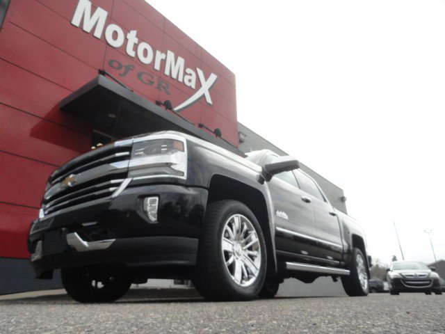 Used 2018 Chevrolet Silverado 1500 High Country AWD/4WD image 5