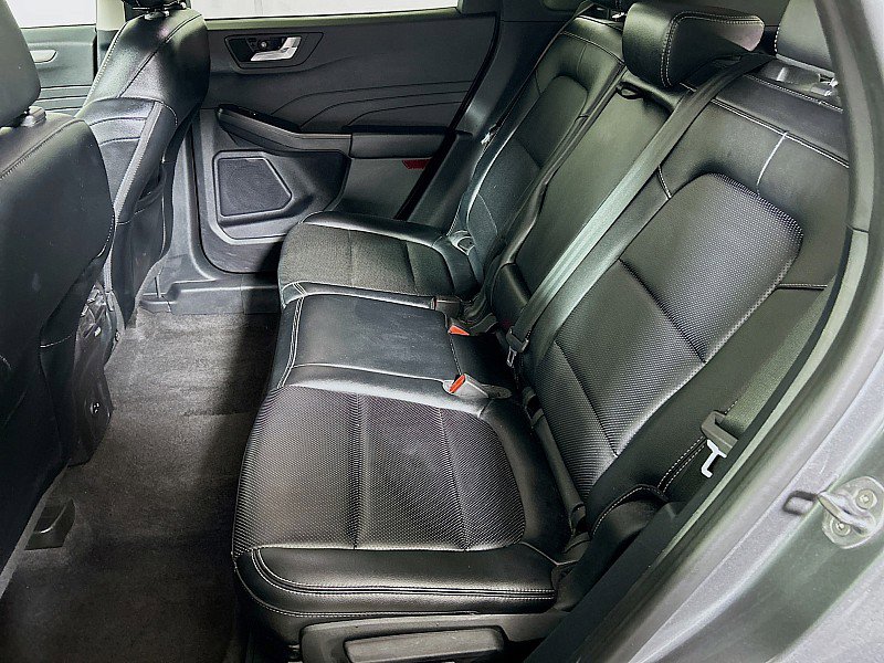 Used 2022 Ford Escape SEL image 21