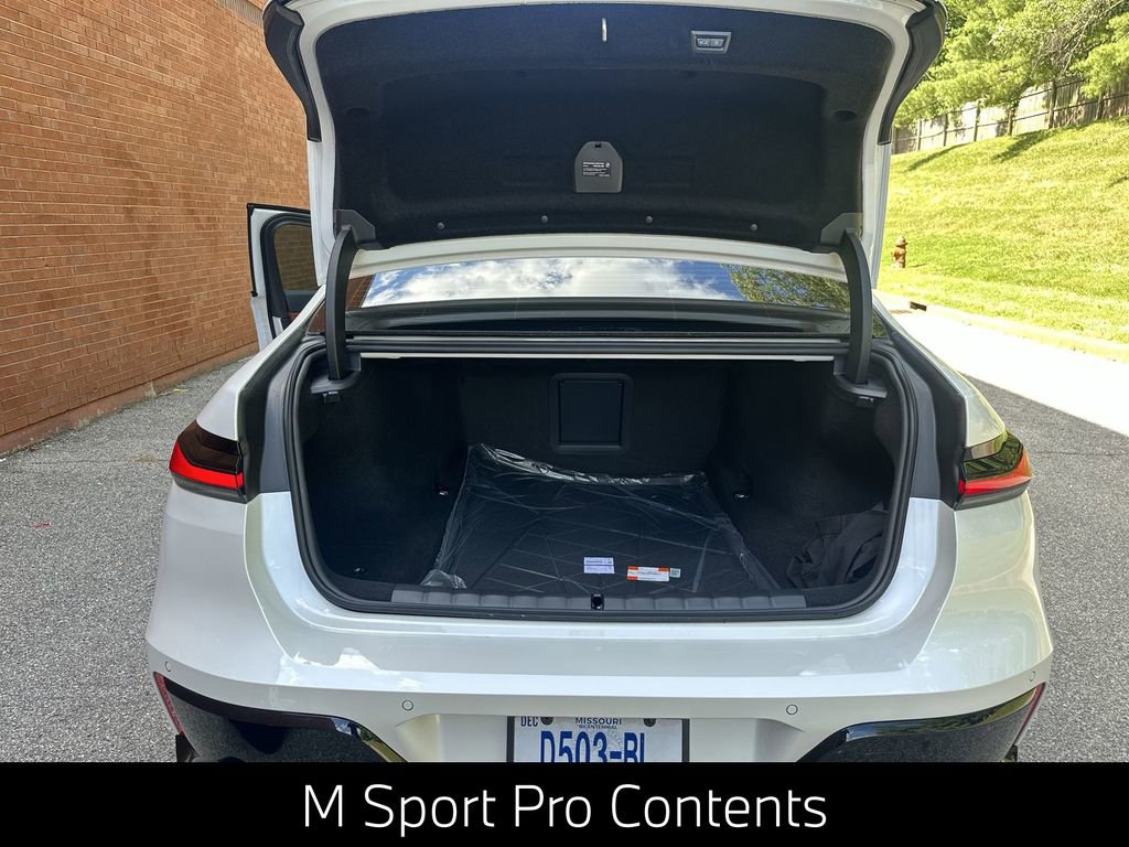 Used 2025 BMW 760i xDrive 760i xDrive w/ Executive Package image 30