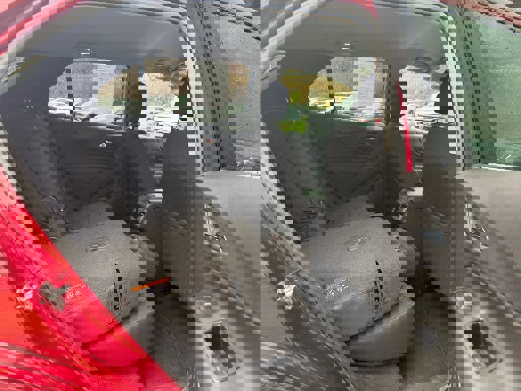 Used 2021 Chevrolet Equinox LT image 31