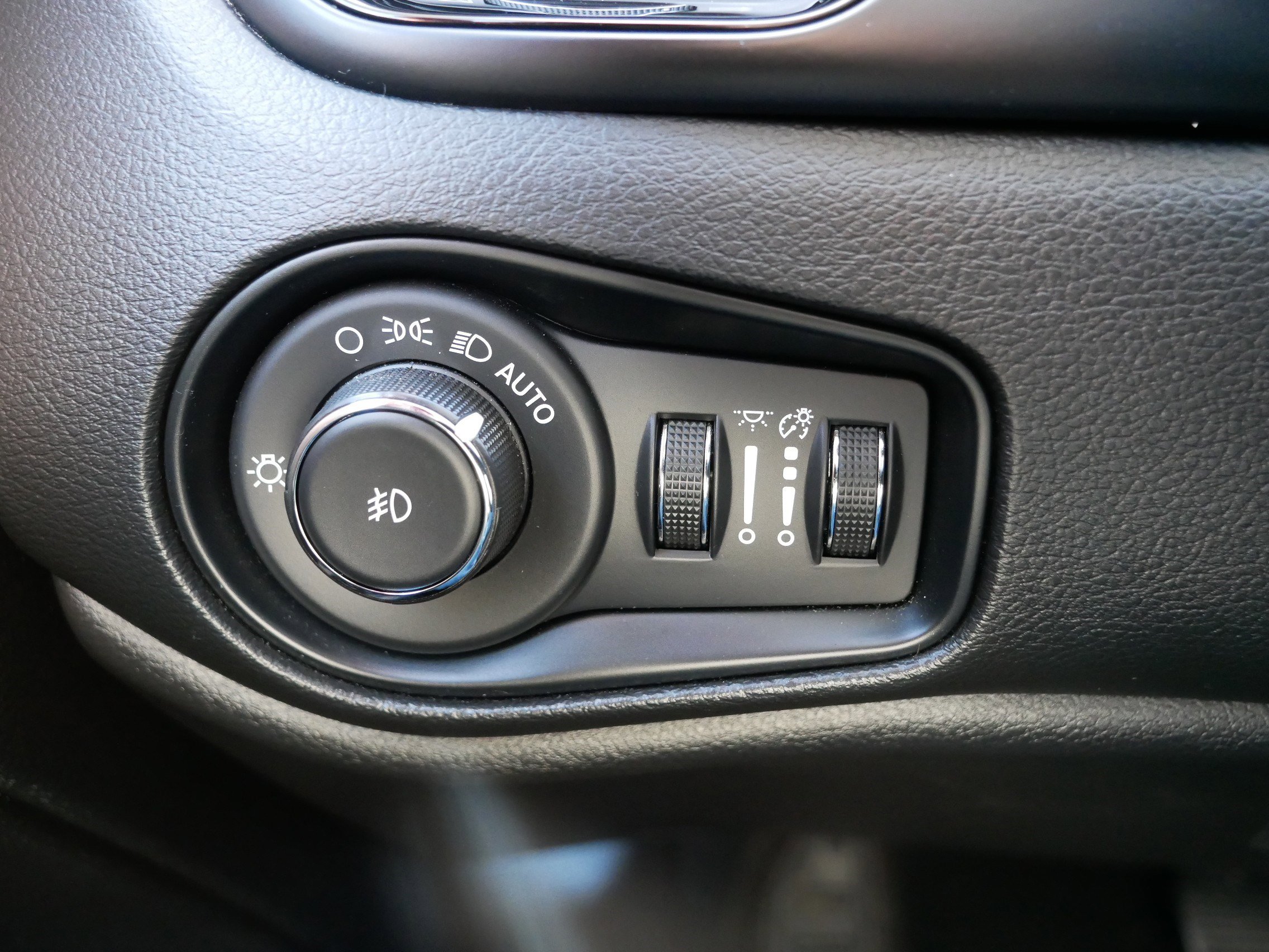 Used 2023 Jeep Renegade Altitude w/ Convenience Group I image 26