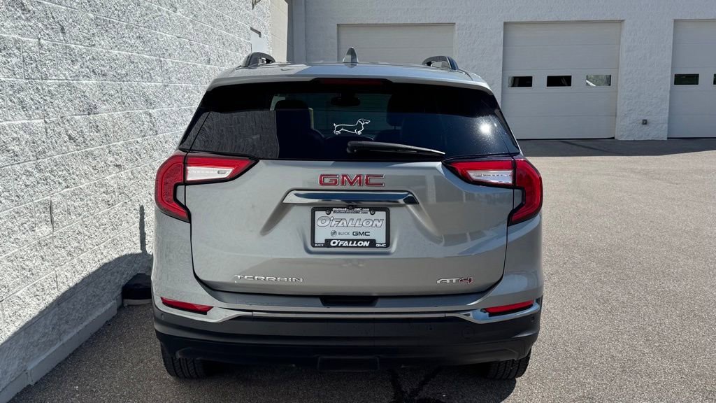 Used 2024 GMC Terrain AT4 w/ LPO, Floor Liner Package AWD/4WD image 8