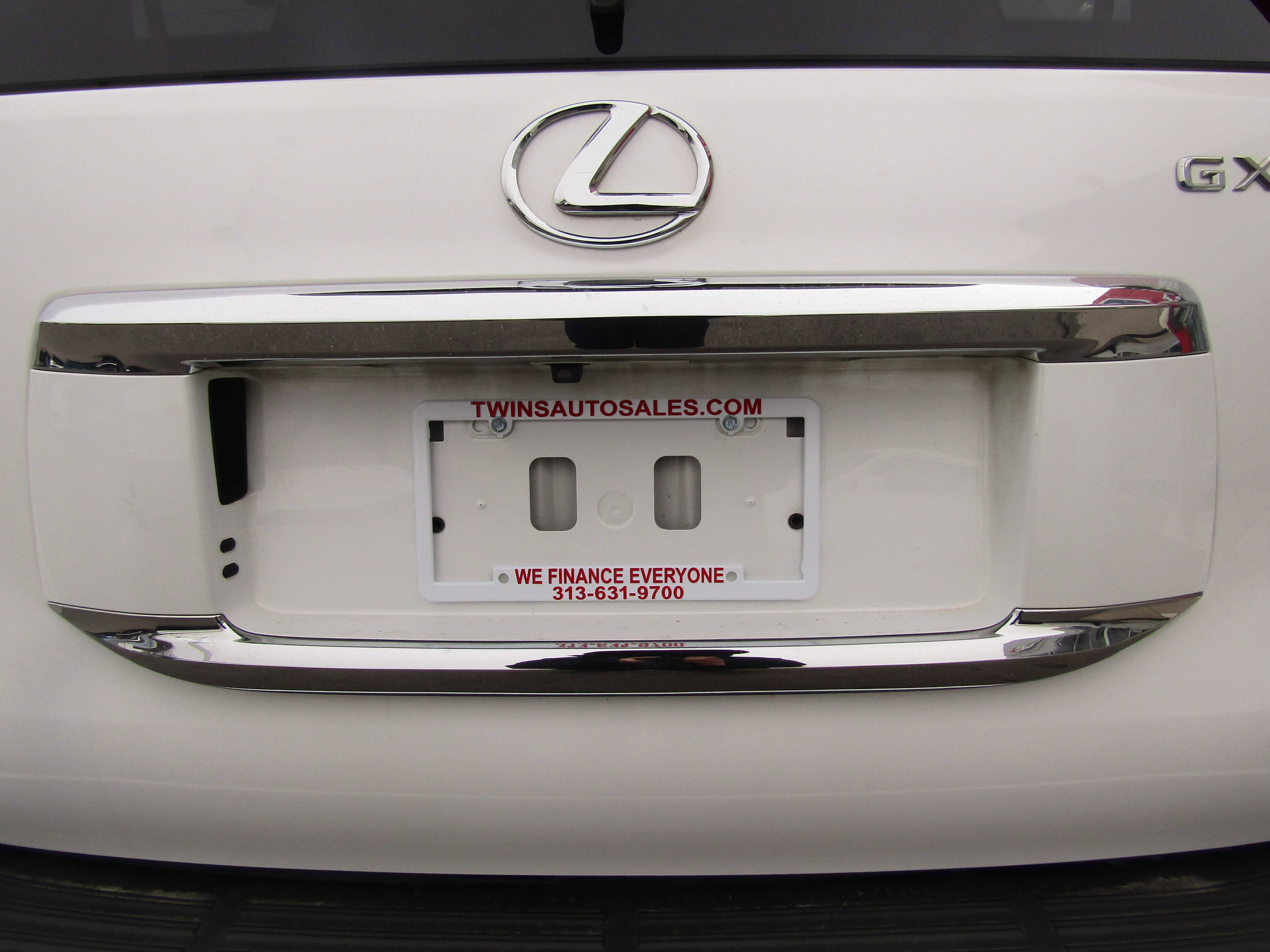 Used 2016 Lexus GX 460 w/ Premium Package image 22