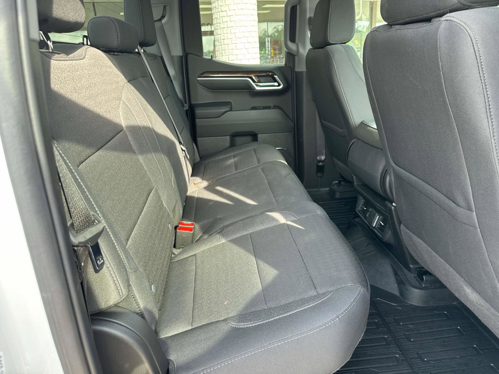 Used 2024 GMC Sierra 1500 Elevation image 9