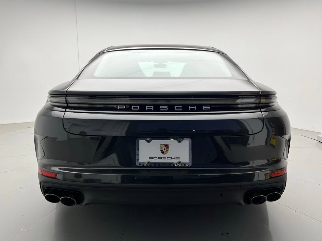 Used 2025 Porsche Panamera image 21