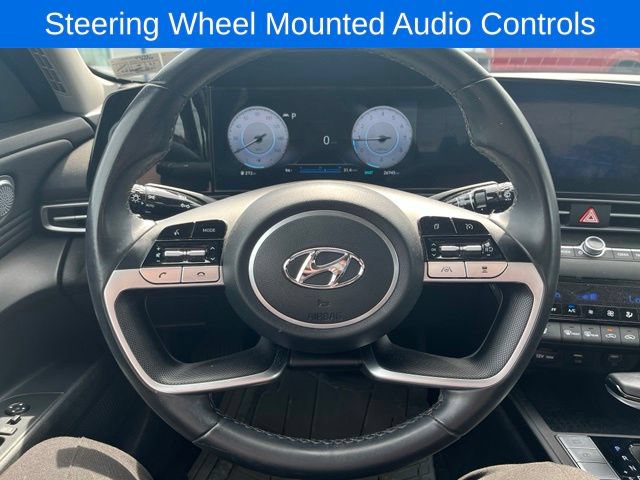 Used 2023 Hyundai Elantra SEL w/ Convenience Package FWD image 11