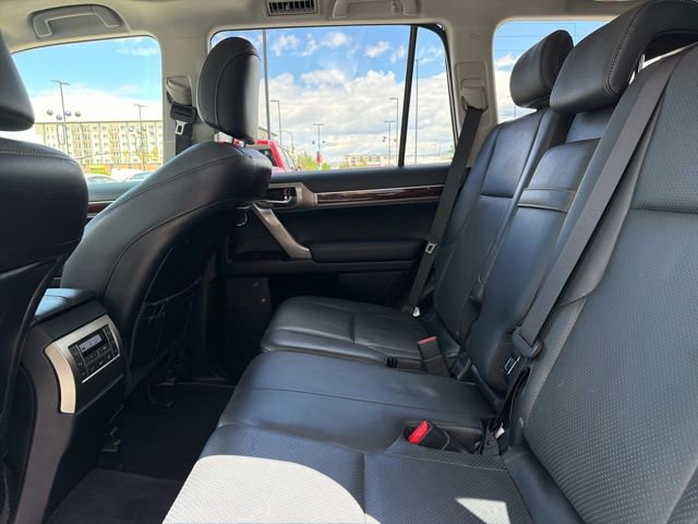 Used 2018 Lexus GX 460 Luxury w/ Preferred Accessory Package AWD/4WD image 19