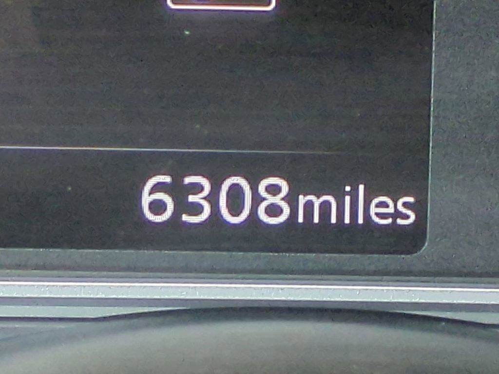 Certified 2022 Nissan Versa SR w/ Convenience Package image 26