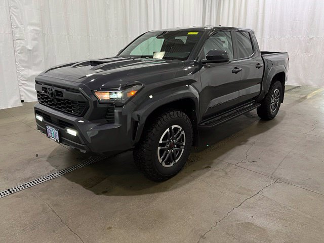 Used 2025 Toyota Tacoma TRD Sport AWD/4WD image 9