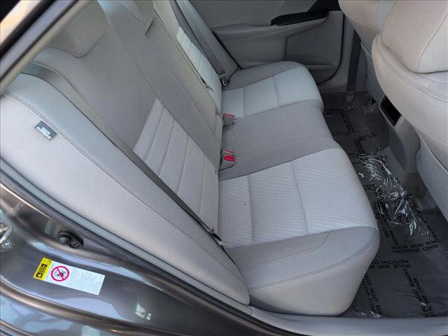 Used 2017 Toyota Camry LE image 19