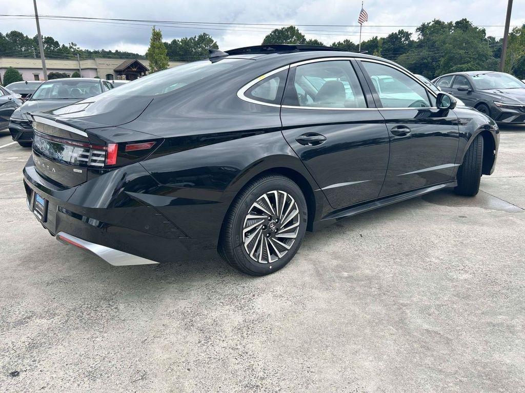 New 2026 Hyundai Sonata Limited FWD image 28