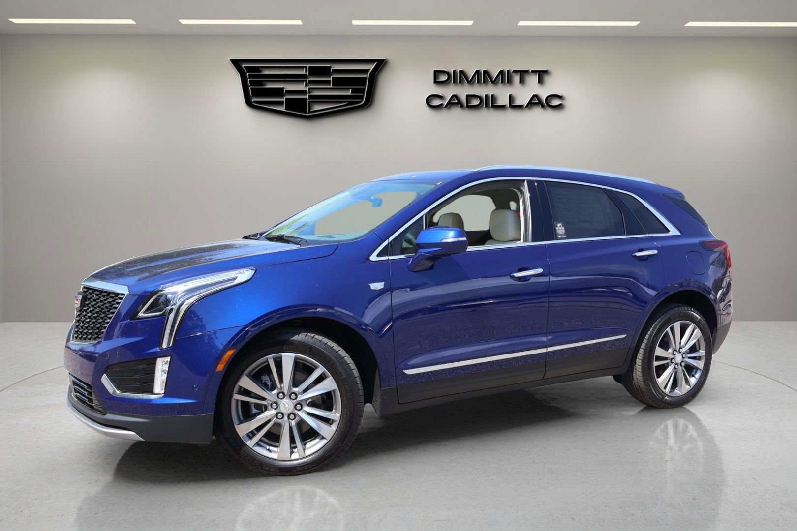 New 2026 Cadillac XT5 Premium Luxury w/ Driver Assist Package