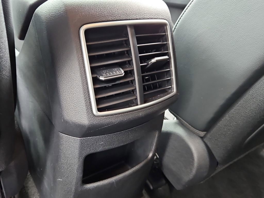 Used 2023 Kia Sportage EX image 16