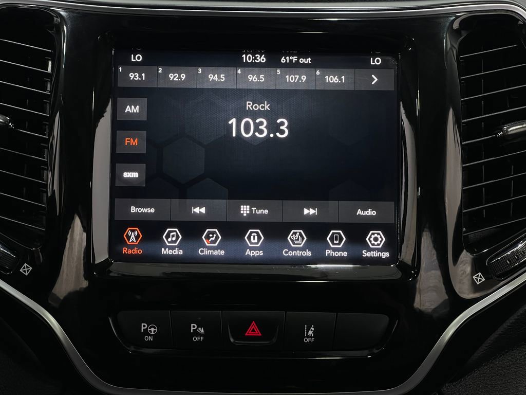 Used 2021 Jeep Cherokee Limited image 23