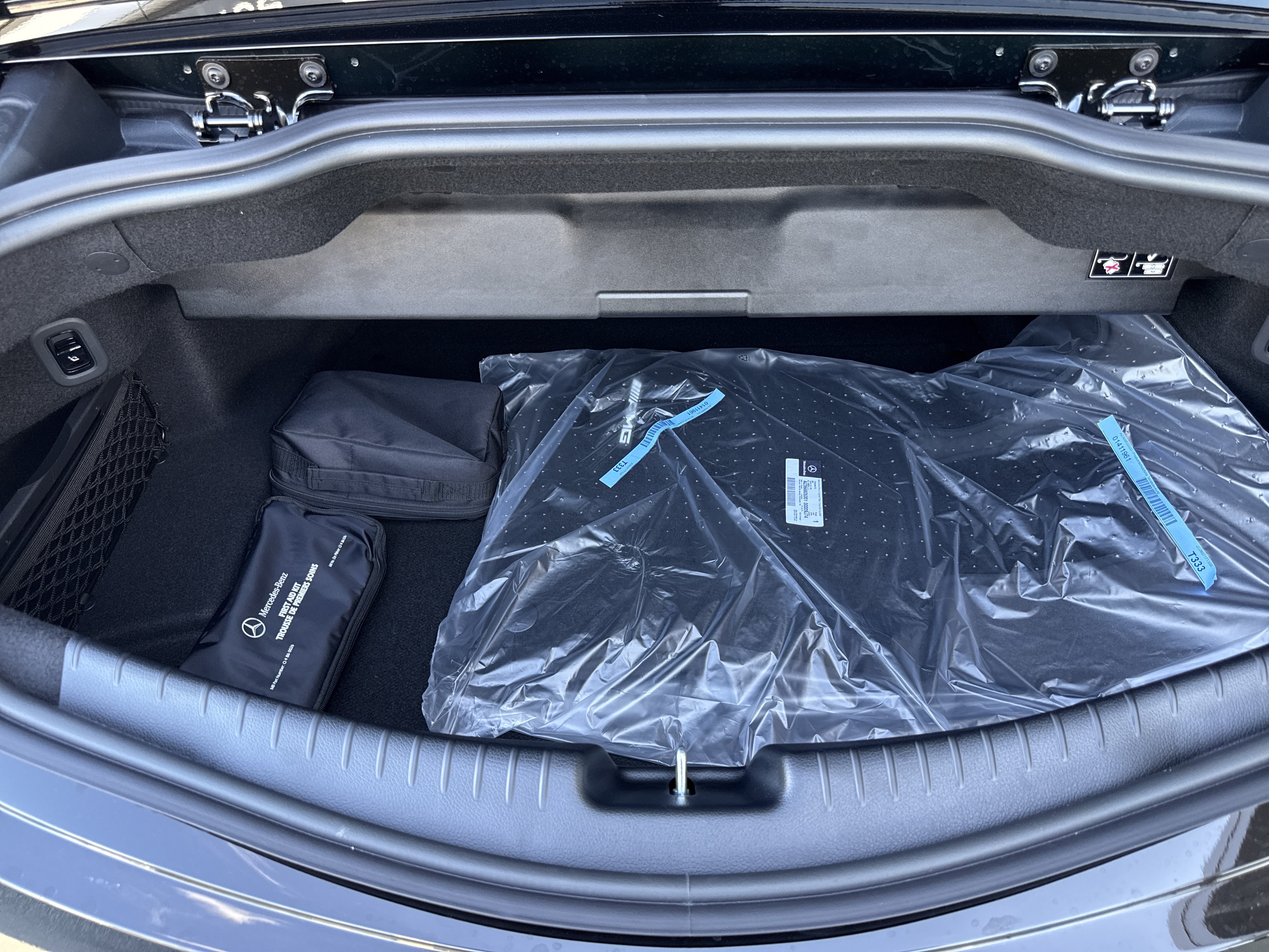 New 2027 Mercedes-Benz CLE 300 4MATIC Cabriolet image 11