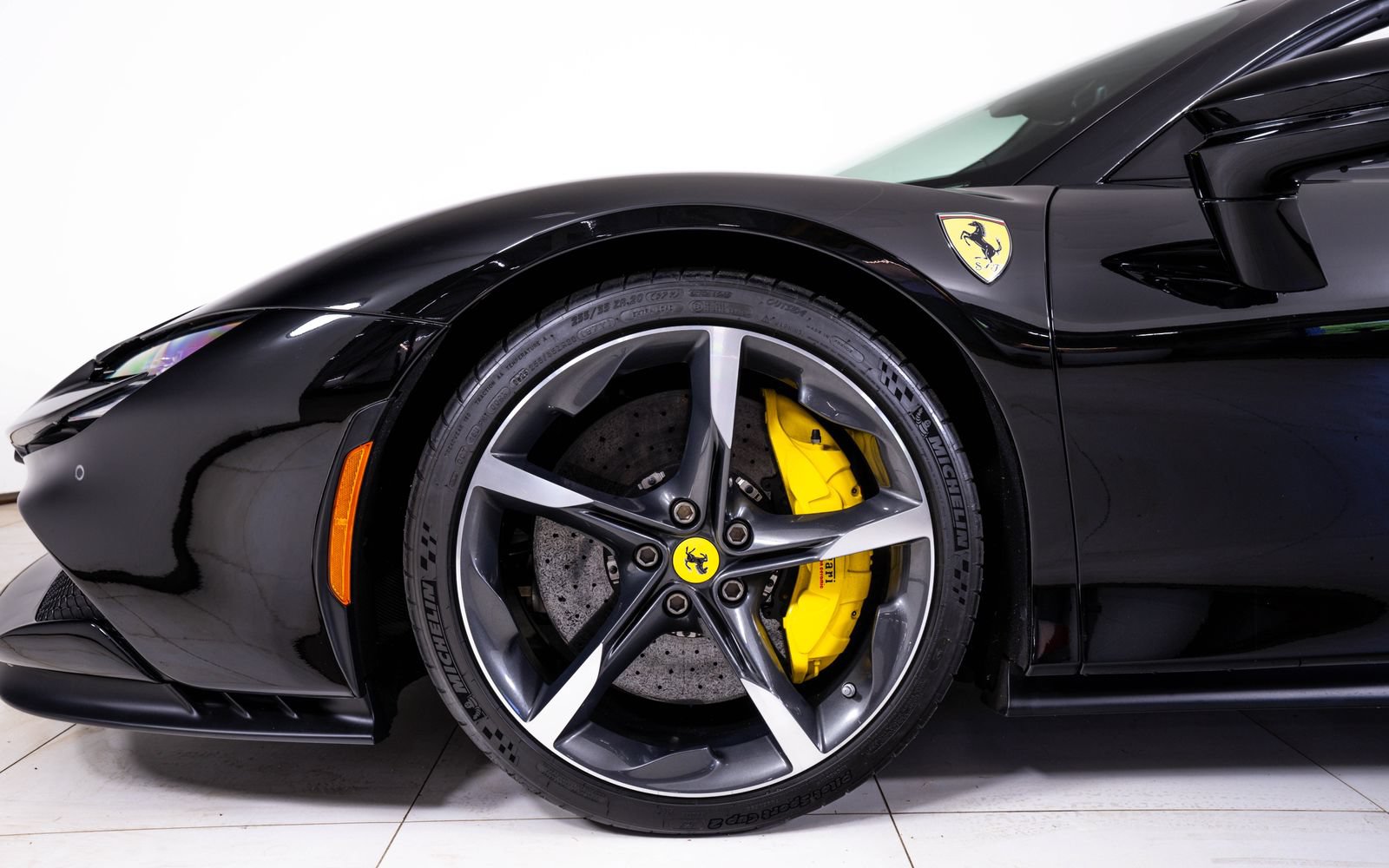 Used 2022 Ferrari SF90 Spider AWD/4WD image 19