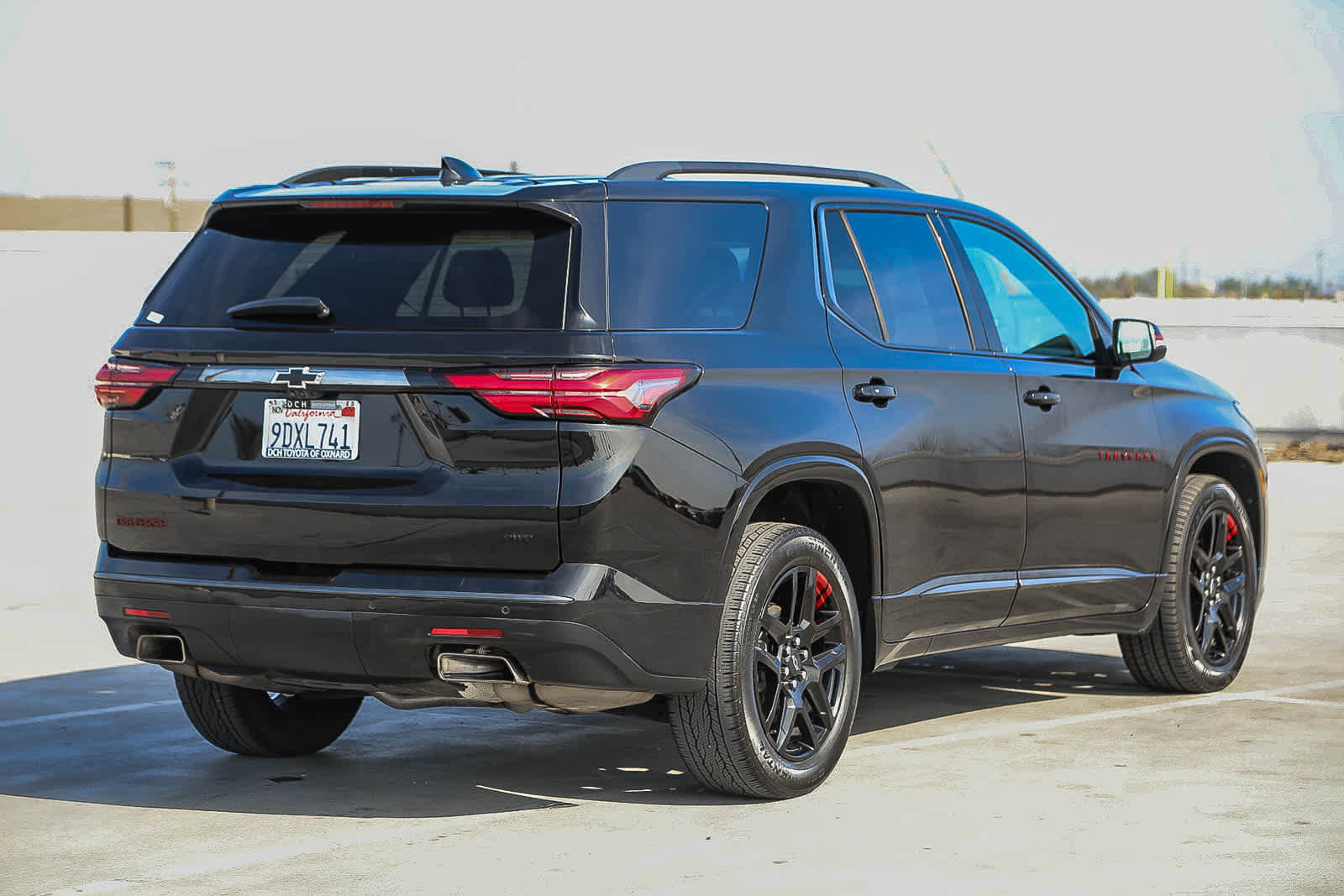 Used 2023 Chevrolet Traverse Premier w/ Redline Edition image 5