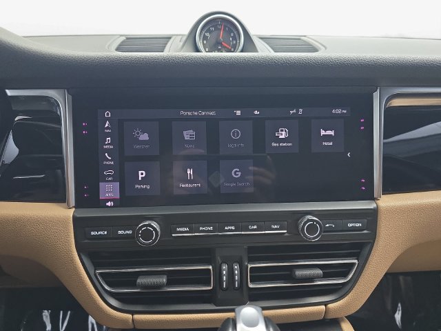 Used 2020 Porsche Macan S w/ Premium Package Plus AWD/4WD image 21