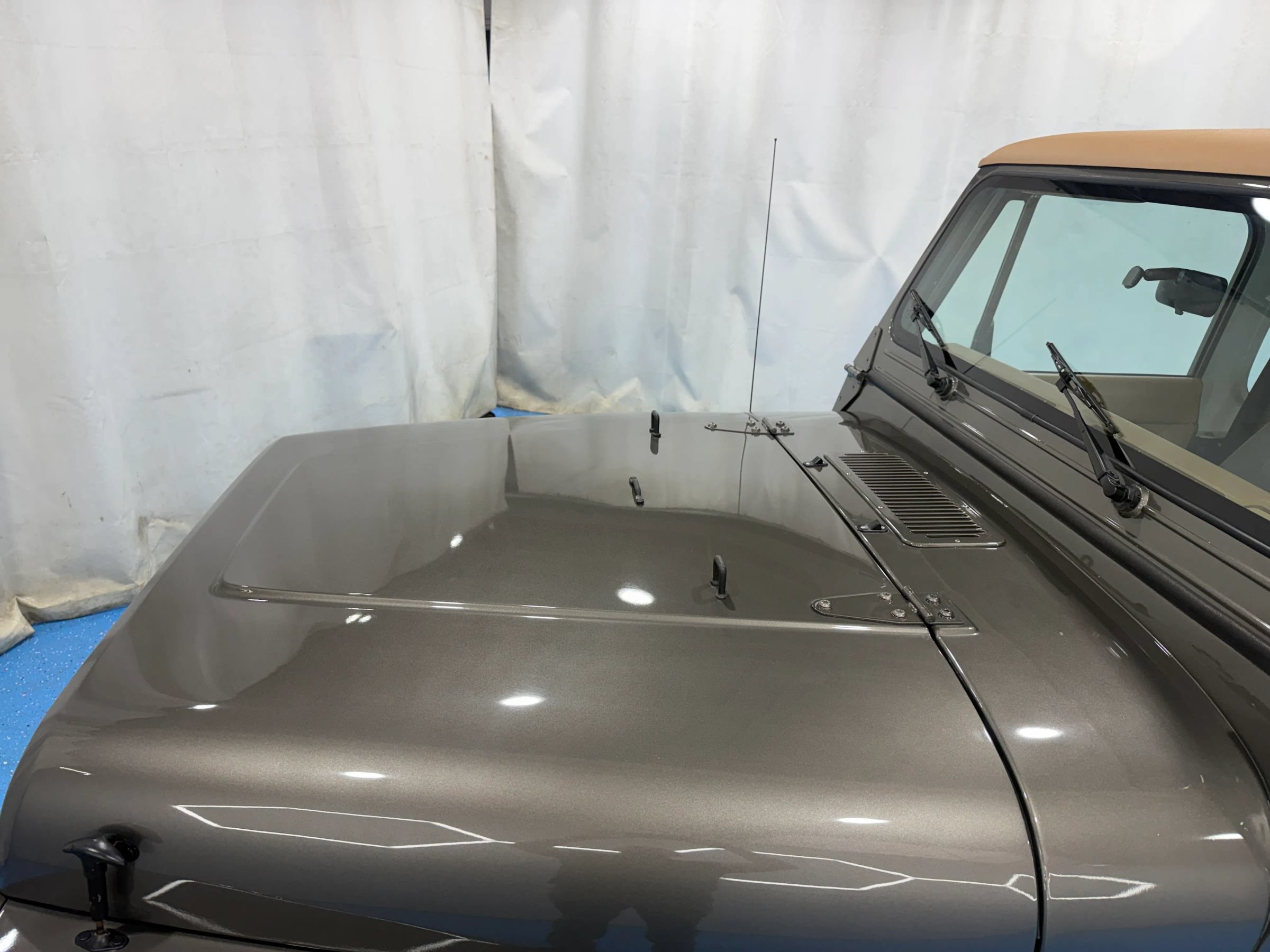 Used 1988 Jeep Wrangler Sahara AWD/4WD image 11