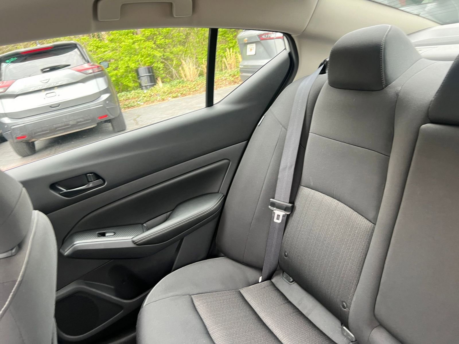 Used 2025 Nissan Altima 2.5 SV image 34