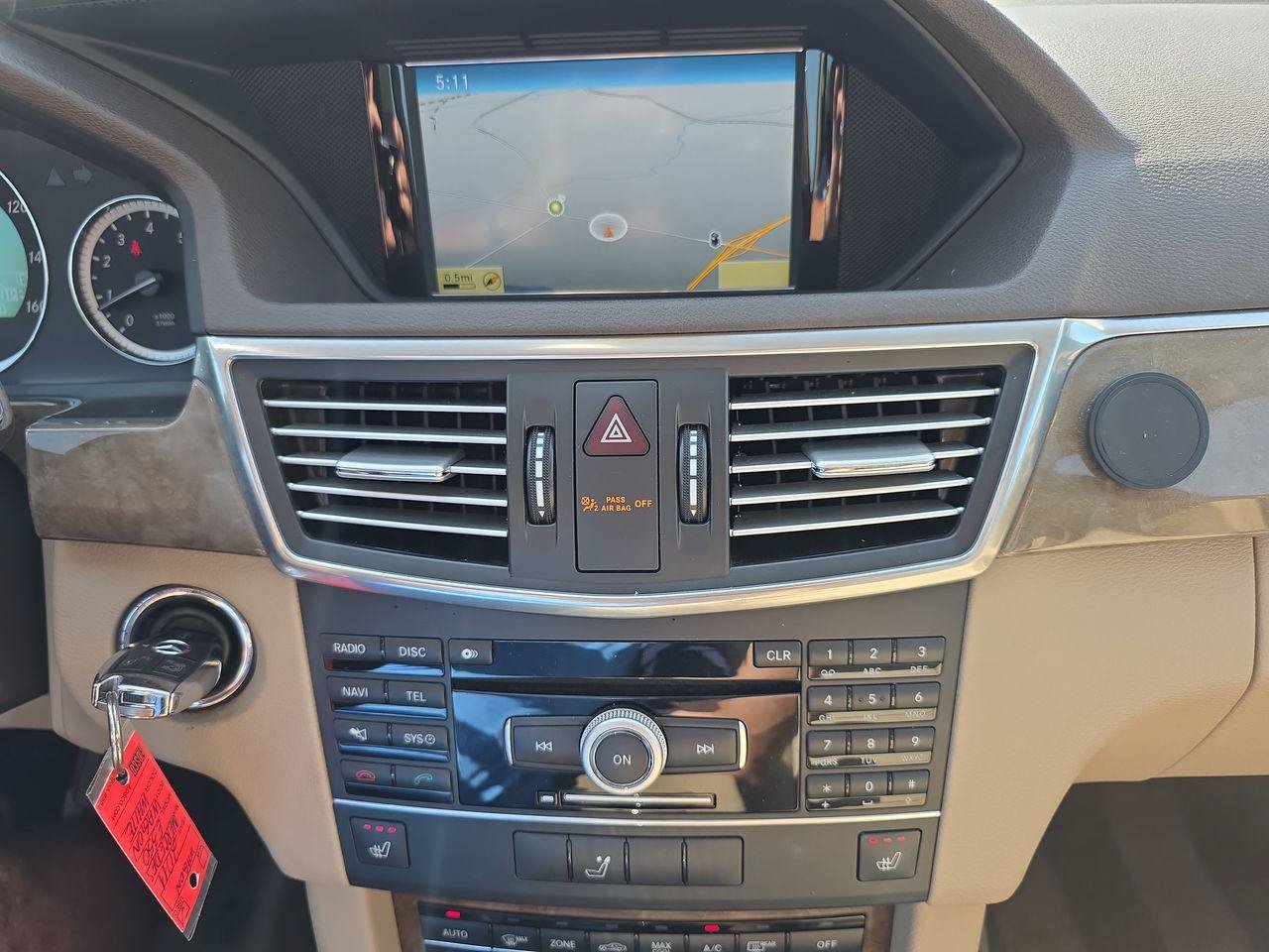 Used 2011 Mercedes-Benz E 350 4MATIC Wagon image 9