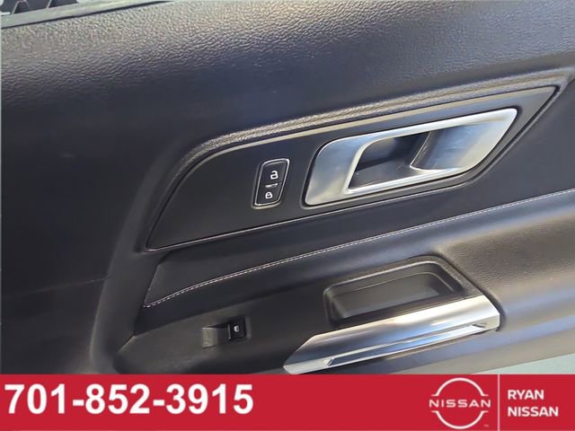 Used 2023 Ford Mustang EcoBoost image 38