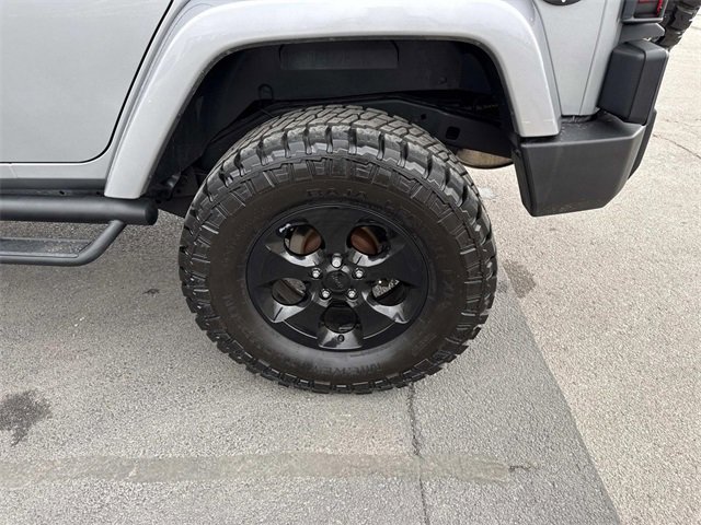 Used 2015 Jeep Wrangler Unlimited Sahara image 28