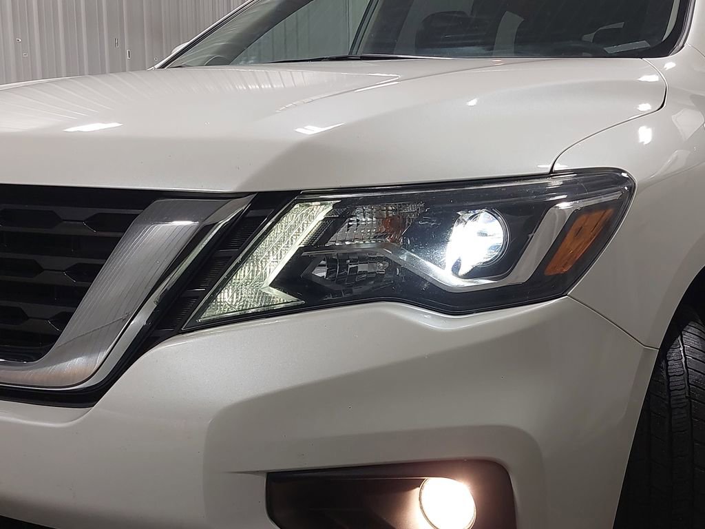 Used 2019 Nissan Pathfinder SL image 35