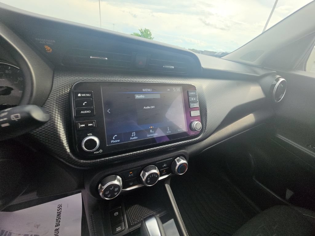 Used 2024 Nissan Kicks SV w/ Interior Electronics Package FWD image 20
