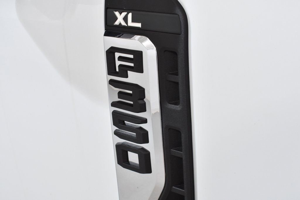 New 2025 Ford F350 XL w/ XL Chrome Package image 21