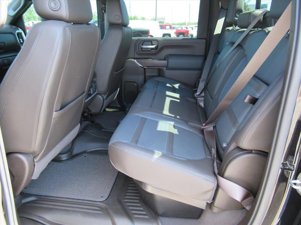 Used 2023 GMC Sierra 3500 Denali w/ Denali Black Diamond Edition AWD/4WD image 38