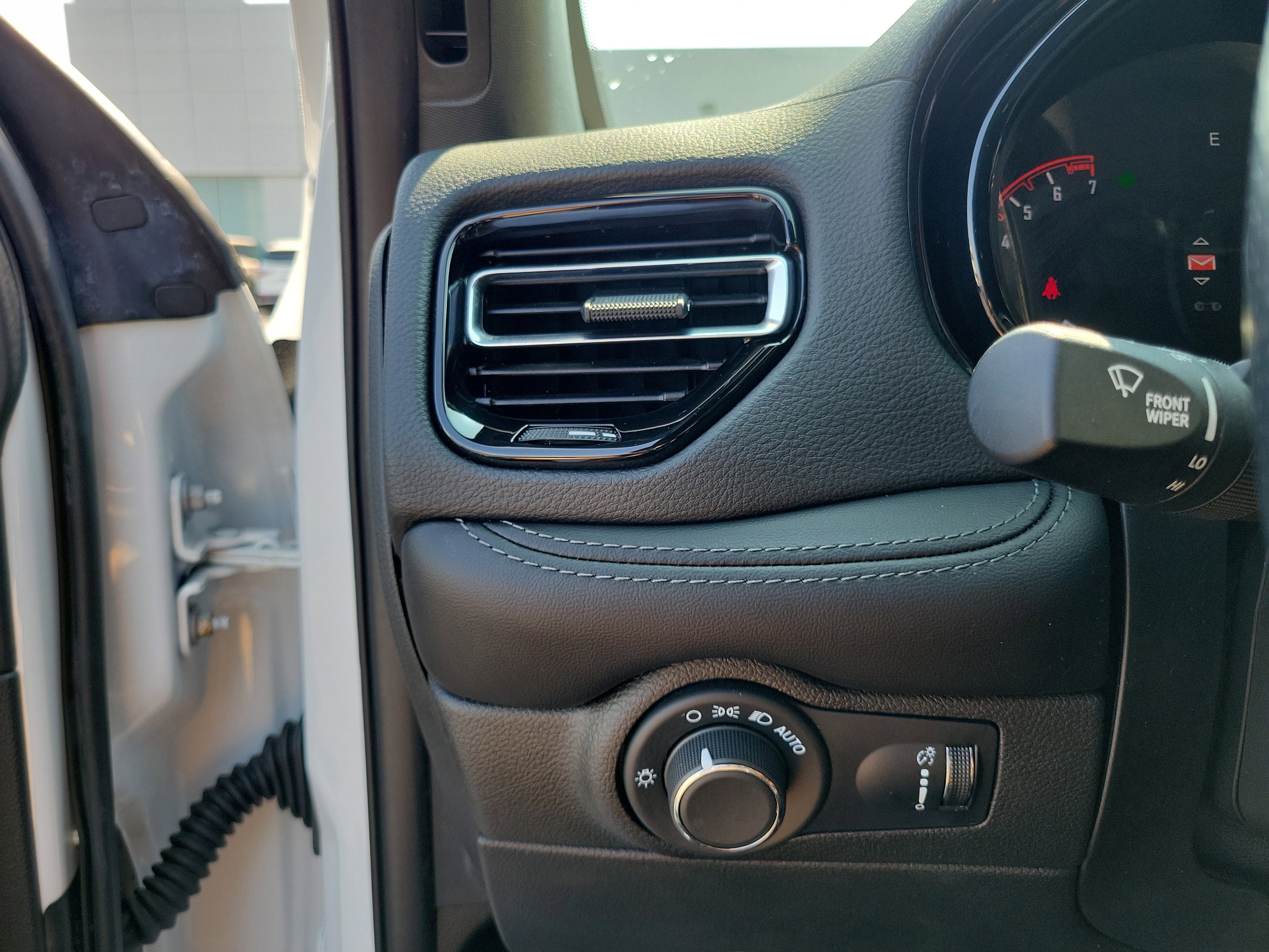 Used 2024 Dodge Durango SXT AWD/4WD image 20