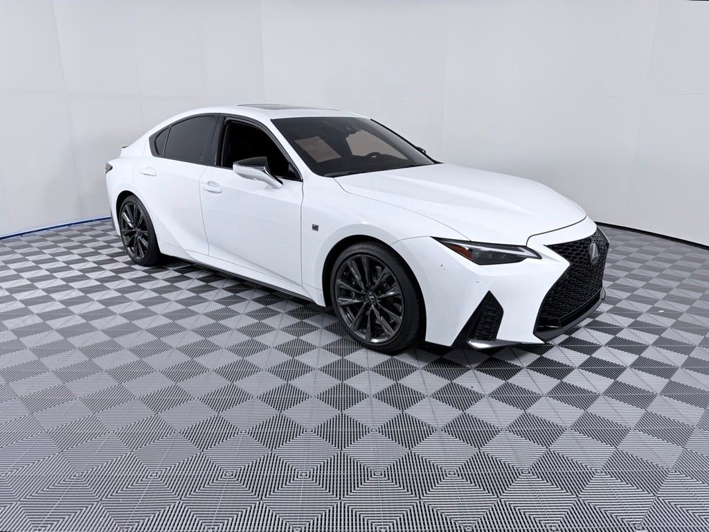 Used 2023 Lexus IS 500 image 2
