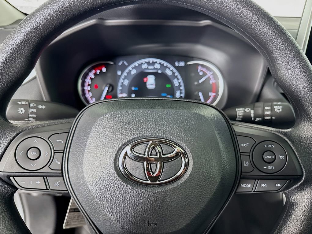 New 2025 Toyota RAV4 XLE image 15