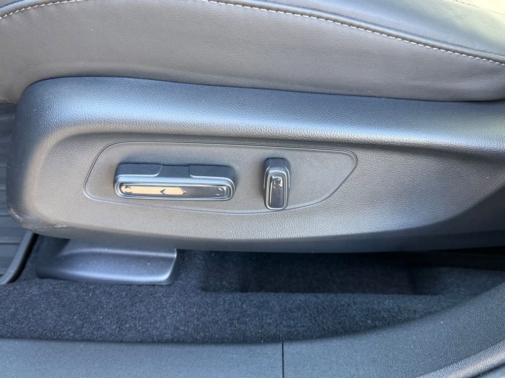 Certified 2025 Acura ADX AWD image 31