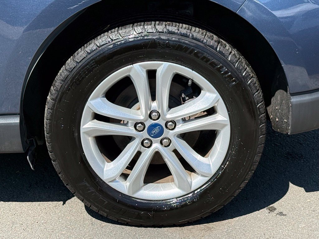 Used 2019 Ford Edge SEL w/ Equipment Group 201A AWD/4WD image 13