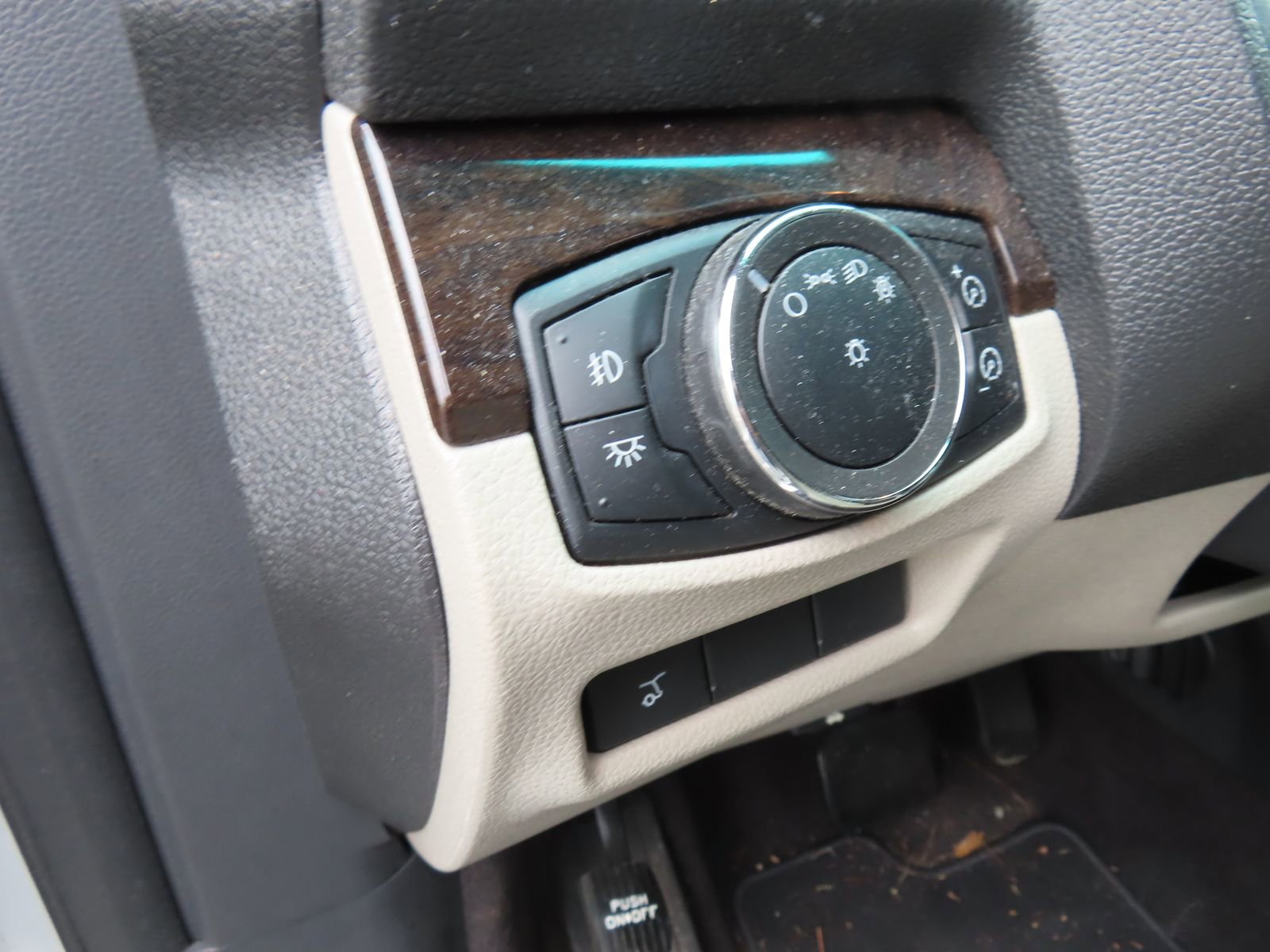 Used 2012 Ford Explorer Limited image 12