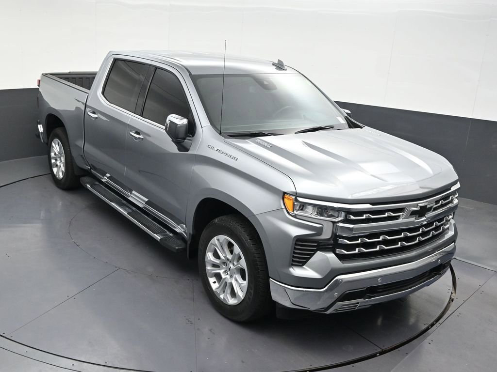 Used 2025 Chevrolet Silverado 1500 LTZ RWD image 25