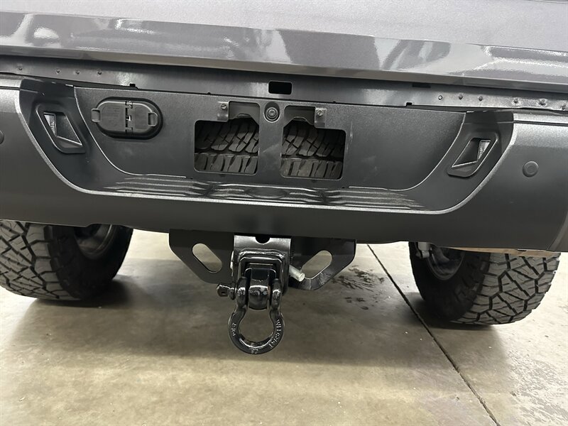 Used 2019 Toyota Tundra SR5 w/ TRD Off Road Package AWD/4WD image 37