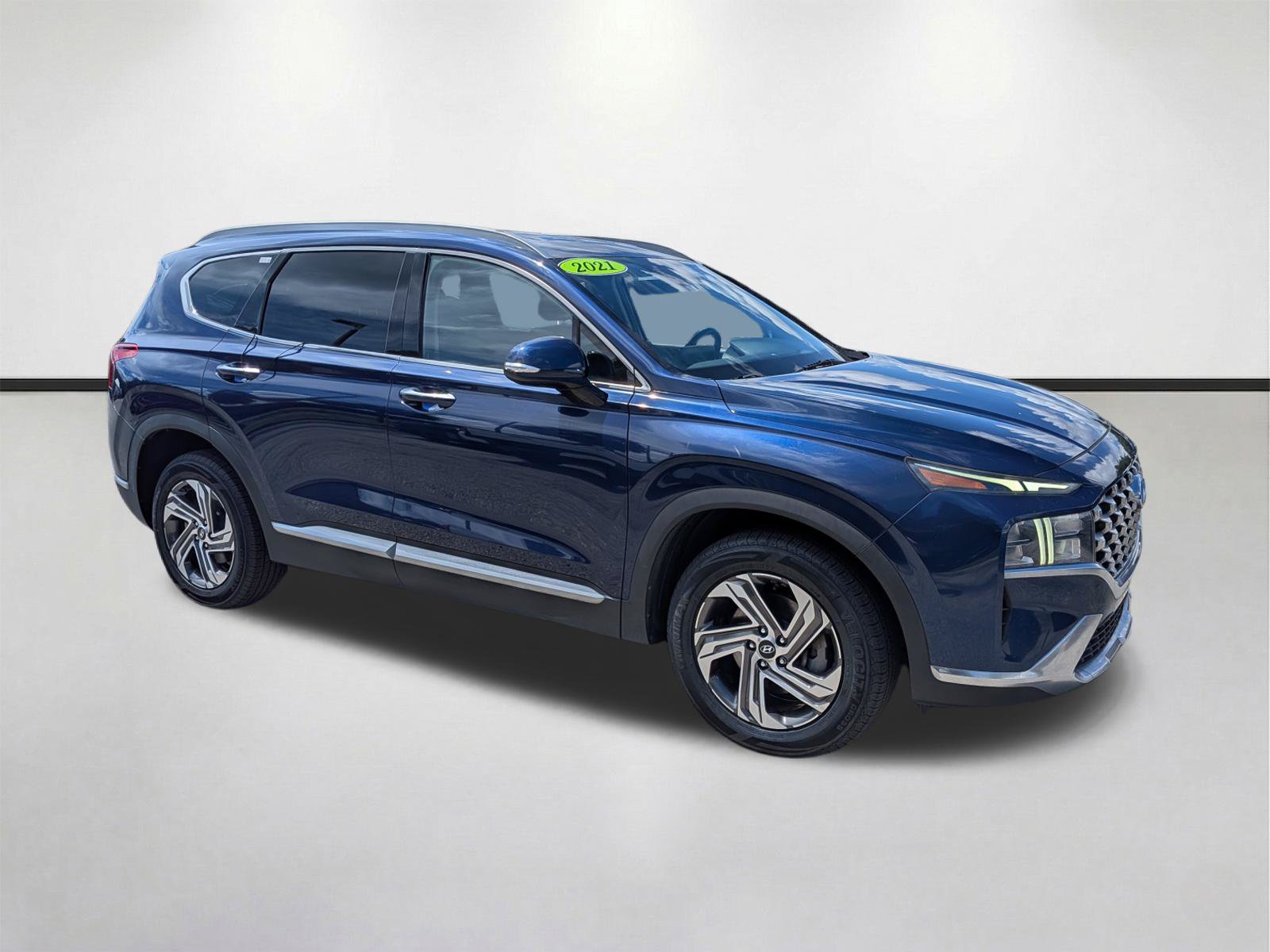 Used 2021 Hyundai Santa Fe SEL w/ Convenience Package FWD image 2