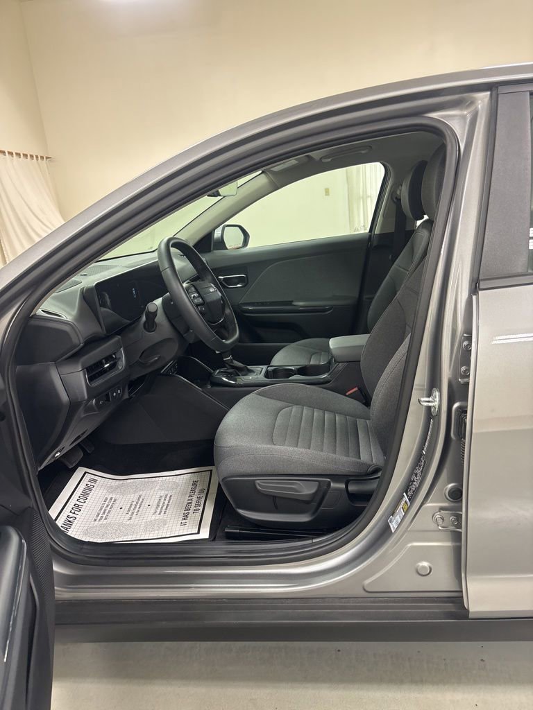 Used 2025 Kia K4 EX FWD image 9