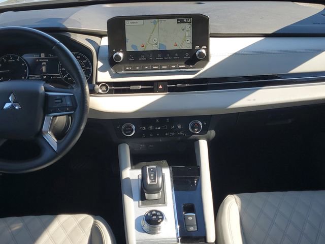 Used 2022 Mitsubishi Outlander SEL image 17