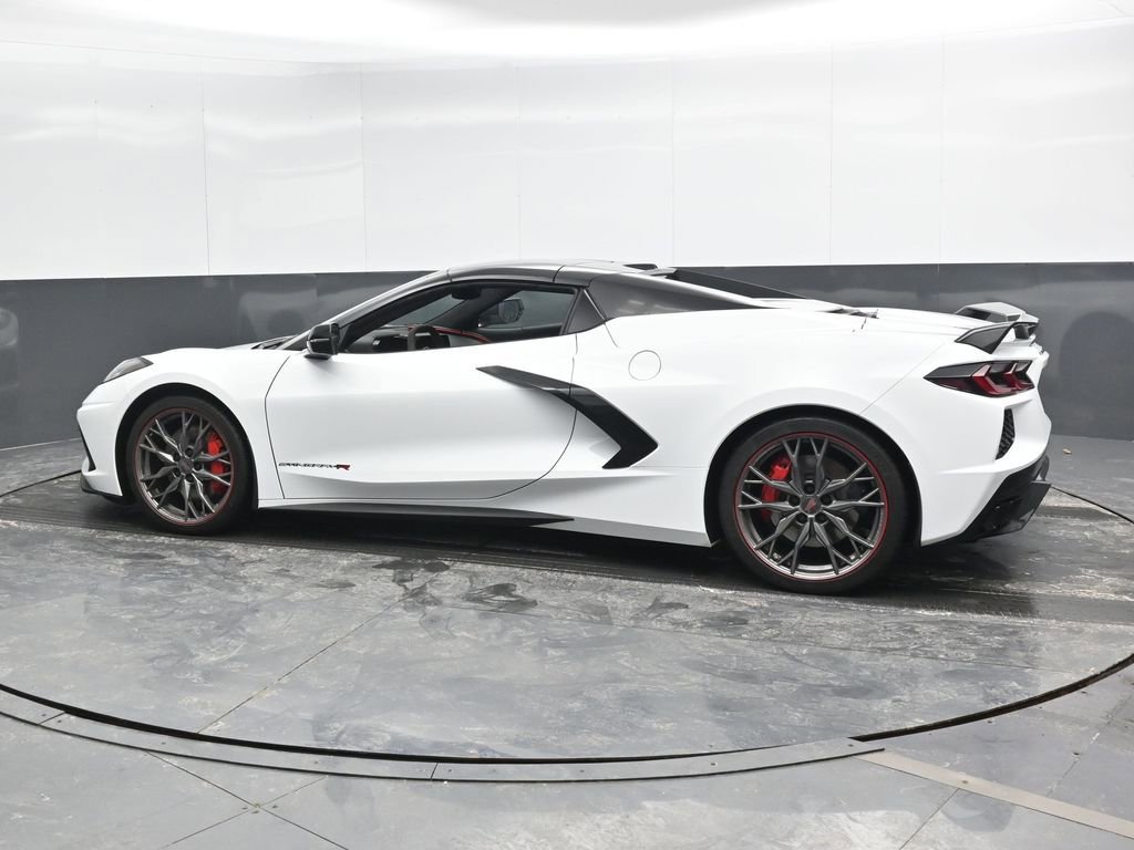 Used 2023 Chevrolet Corvette Stingray Premium Conv w/ Z51 Performance Package image 7