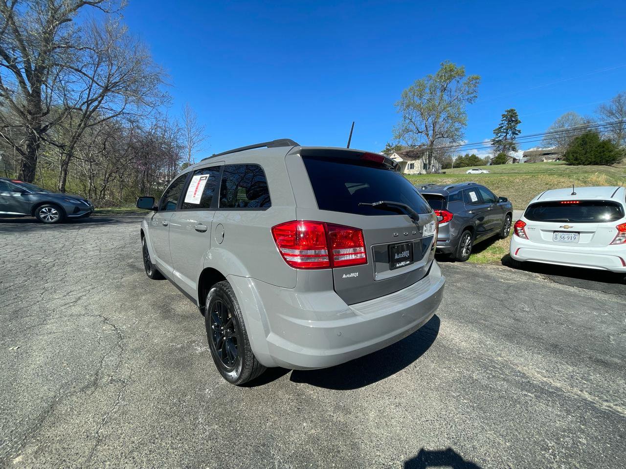Used 2020 Dodge Journey SE w/ Blacktop Package image 6
