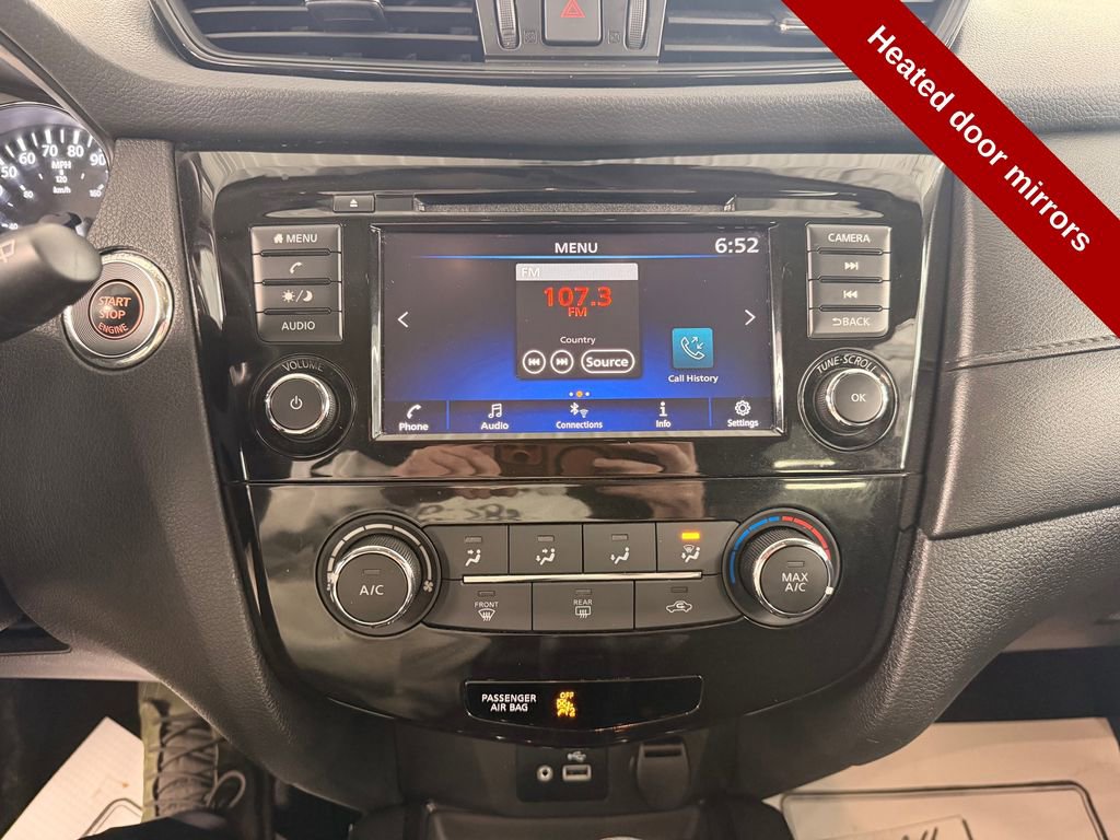 Used 2020 Nissan Rogue SV image 25